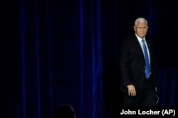 El anuncio del exvicepresidente Mike Pence fue una sopresa para muchos durante la reunión anual de la Coalición Judía Republicana, en Las Vegas. (AP/John Locher)