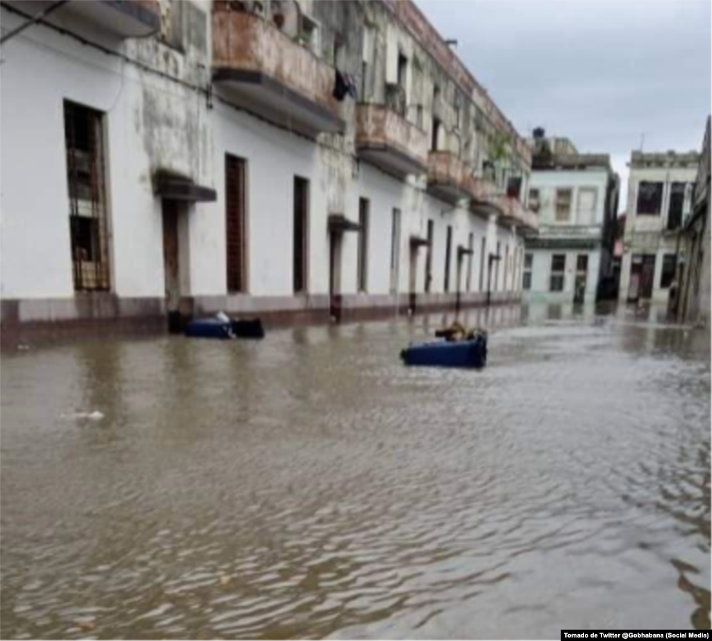 Inundaciones en la capital cubana. Foto del Gobierno Provincial de La Habana.