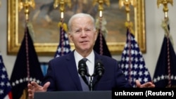 El presidente de EEUU, Joe Biden, habla sobre la crisis bancaria tras el colapso de Silicon Valley Bank (SVB) y Signature Bank, en la Sala Roosevelt de la Casa Blanca. (REUTERS/Evelyn Hockstein)