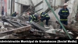 Derrumbe de la fachada de una vivienda en Guanabacoa deja al menos un fallecido