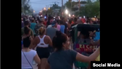 Imagen tomada de un video de las protestas del 6 de mayo en el municipio Caimanera de la provincia Guantánamo.