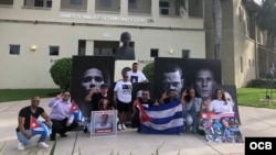 Movimiento San Isidro realiza vigilia en Miami por los presos políticos cubanos. (Imagen de Mónica Baró).