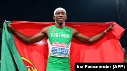 El atleta cubano Pedro Pablo Pichardo compite por Portugal. (Ina Fassnender/AFP)