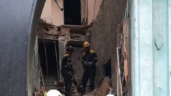  Hablan vecinos del edificio que se derrumbó en La Habana Vieja