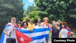 Exiliados recorrieron el Camino de Santiago Apóstol por la liberación de los presos políticos en la isla. (Foto: Cortesía de Avana de la Torre)