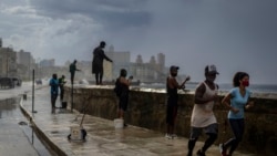 La Habana reportó casos este viernes en 10 de sus 15 municipios. (AP Photo/Ramon Espinosa)