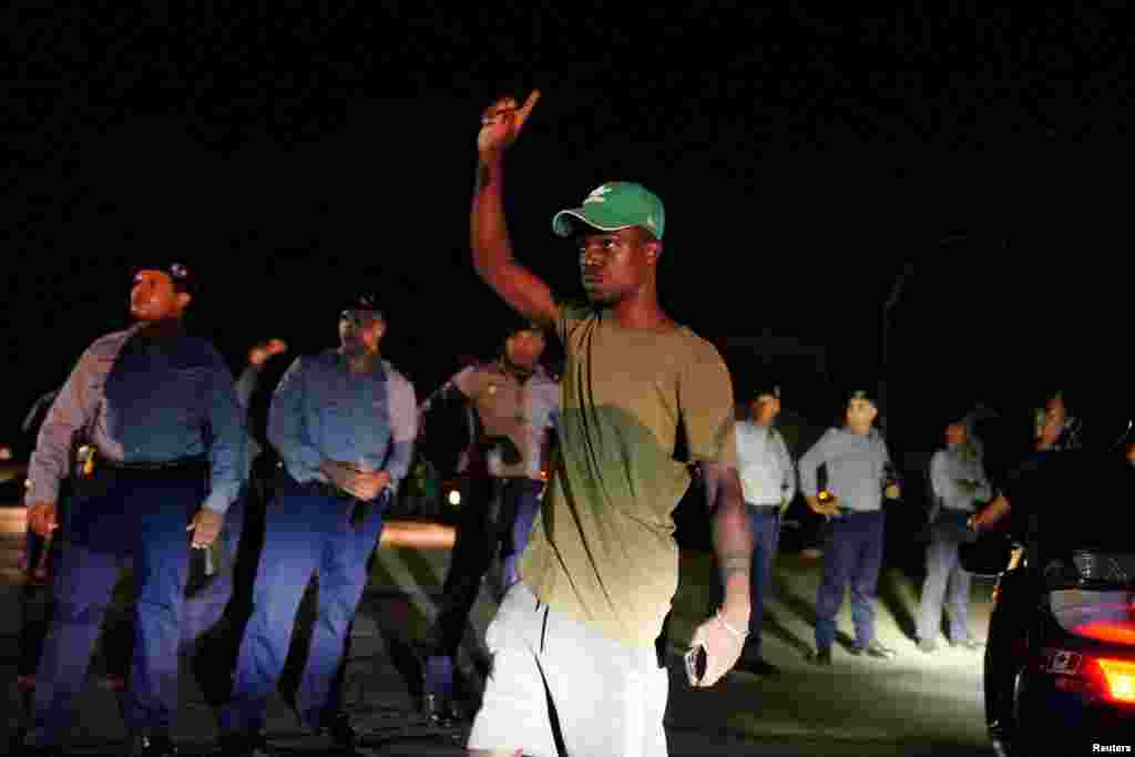 Los cubanos volvieron a salir a las calles a protestar el viernes 30 de septiembre. Tropas paramilitares y policías fueron movilizadas para enfrentar a los manifestantes.