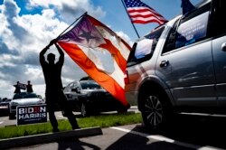 Partidiarios del candidato Biden en Coconut Creek, Florida, el 29 de octubre de 2020.