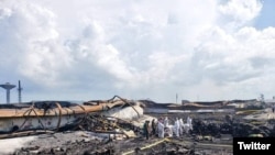 Búsqueda de restos óseos tras incendio en Base de Supertanqueros de Matanzas. (Foto: Twitter)