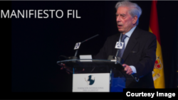 El Premio Nobel de Literatura Mario Vargas Llosa.