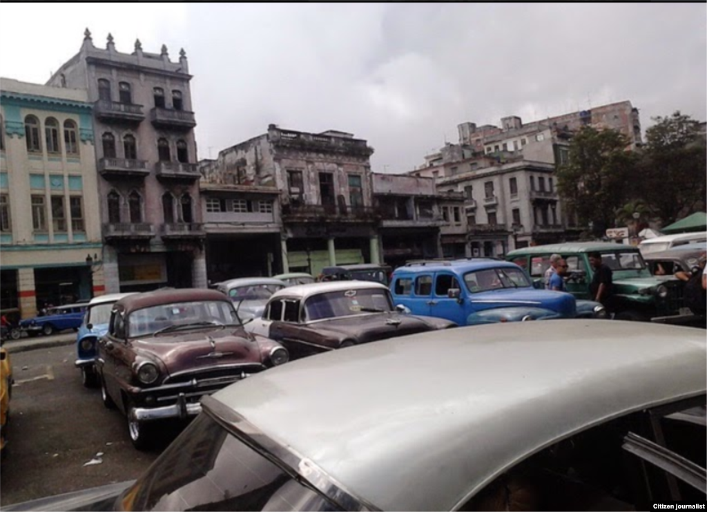 Autos que prestan servicio de alguiler fundamentalmente en la capital