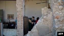 El tornado derrumbó los muros de esta vivienda en La Habana. 