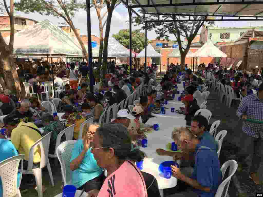 Casa de Paso “Divina Providencia“, donde se distribuyen más de 4 mil comidas a los venezolanos en Cúcuta gracias a la ayuda humanitaria.