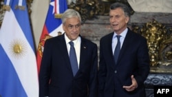 Los presidentes de Chile, Sebastián Piñera y de Argentina, Mauricio Macri (der.). 