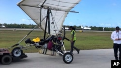 El planeador motorizado en el que cruzaron el Estrecho de la Florida. 