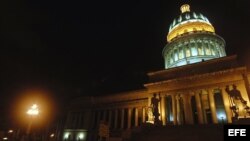 Frente del Capitolio Nacional, que marca el kilómetro cero de la carretera central de Cuba.