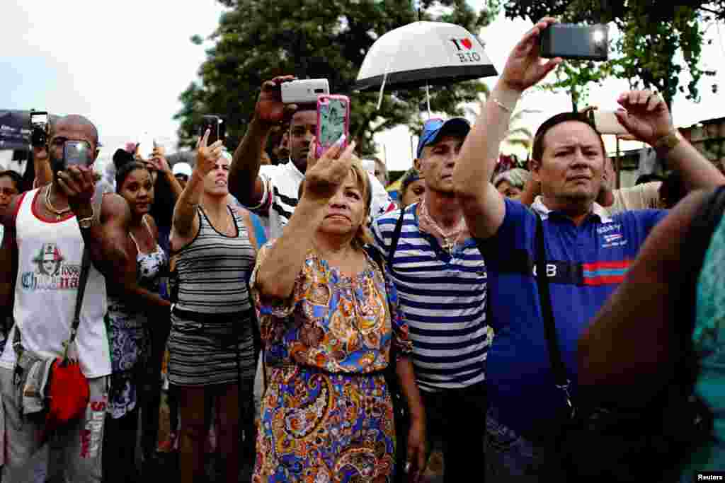 Cubanos en la procesión de la Virgen de Regla, el 7 de septiembre de 2018. 