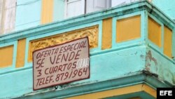 Vista exterior de una vivienda en venta en La Habana, Cuba.