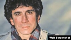 Reinaldo Arenas llegó a EEUU durante el éxodo masivo de 1980. Murió en 1990.