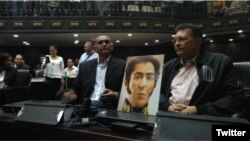 Los diputados chavistas Germán Ferrer, Eustoquio Contreras e Ivon Telles formarán un grupo independiente llamado Bloque Parlamentario Socialista.