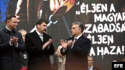 Los líderes húngaros durante un acto de conmemoración del 60 aniversario de la liberación de Hungría de la opresión soviética. EFE