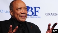 Quincy Jones pasó de andar con pandillas en el lado sur de Chicago a las cumbres más altas del espectáculo.