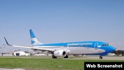 Aerolineas Argentinas. Avión 737-800