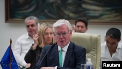 Eamon Gilmore, representante de la Unión Europea para los derechos humanos, en La Habana el 24 de noviembre de 2023.
(REUTERS/Alexandre Meneghini).