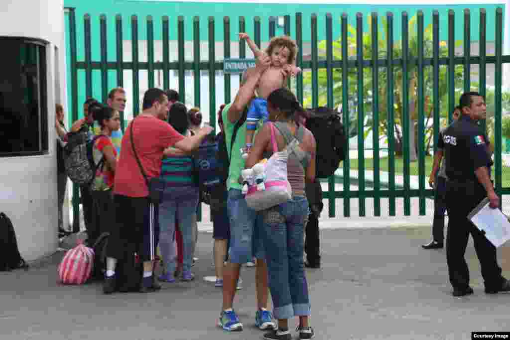 Cubanos en Tapachula. (Cortesía Agencia Quadratín)