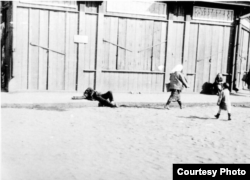 Holodomor en Ucrania, muertos en las calles de Jarkov.