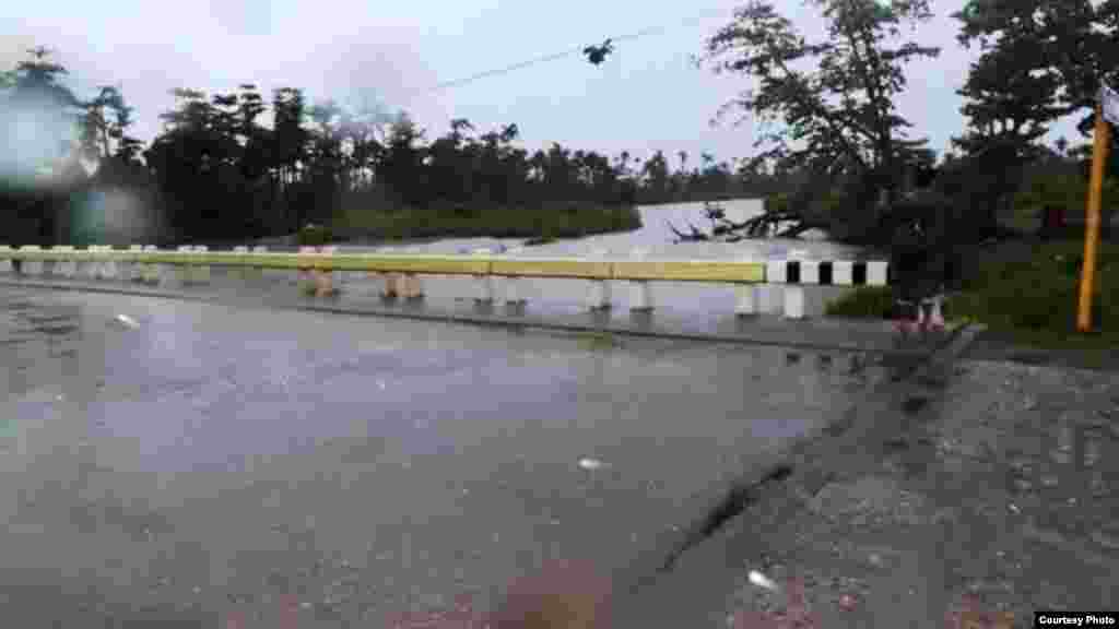 El puente sobre el río Duaba, en Baracoa. Facebook Radio Baracoa