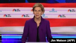 La senadora Elizabeth Warren en Miami el 26 de junio de 2019, durante el debate presidencial en el Partido Demócrata.