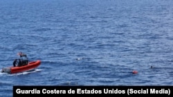 Un bote de la Guardia Costera de Estados Unidos. 