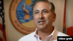 El alcalde de St. Petersburg, Fla. Rick Kriseman, visita Cuba.