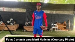 El cubano Ediel Ponce, Novato del Año, entrena en República Dominicana