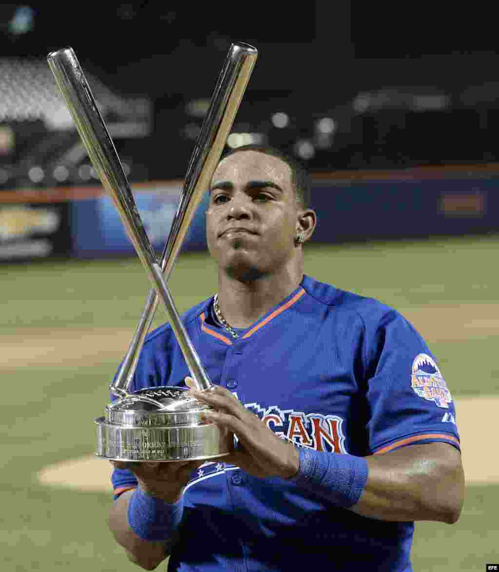 Yoenis Céspedes de los Atléticos.