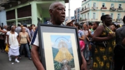 Cubanos piden a la Virgen de la Caridad del Cobre salud y prosperidad