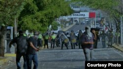 Putin fue recibido en la madrugada por el primer vicepresidente de Cuba, Miguel Diaz-Canel, y personal de la sede diplomática de Rusia en Cuba, entre otros funcionarios en el Aeropuerto Internacional José Martí de La Habana (Cuba).