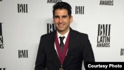 Osmani Espinosa en los Premios Latinos BMI.