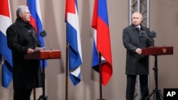 Miguel Díaz-Canel y Vladimir Putin en Moscú, el 22 de noviembre de 2022. (Sergei Savostyanov, Sputnik, Kremlin Pool Photo via AP)