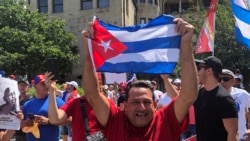 Manifestación frente a embajada de Cuba en Washington. (Foto: Michelle Sagué)