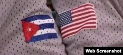 Banderas de Cuba y EEUU.