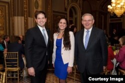 Marco Rubio, Rosa María Payá y Bob Menedez (i-d).