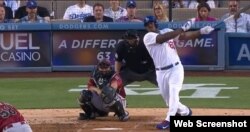 Yasiel Puig en el cajón de bateo.