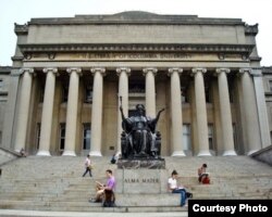 Universidad de Columbia: seminario sobre periodismo y asuntos cubanos devino tribuna contra el embargo (M.Celaya).