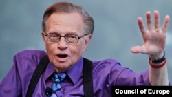 El presentador de televisiónLarry King