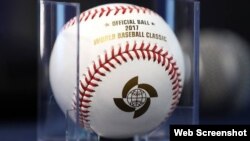 Pelota que se utilizará en el Clásico Mundial de Béisbol 2017.