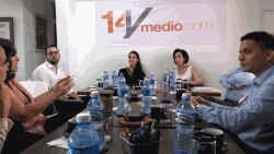 Encuentro de Jacobson con equipo de 14ymedio