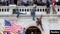 Mob in US Capitol Building