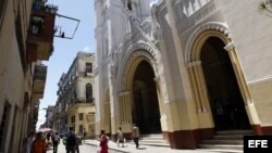 Fotografía de la iglesia de la Caridad en el barrio de Centro Habana. EFE/Alejandro Ernesto 